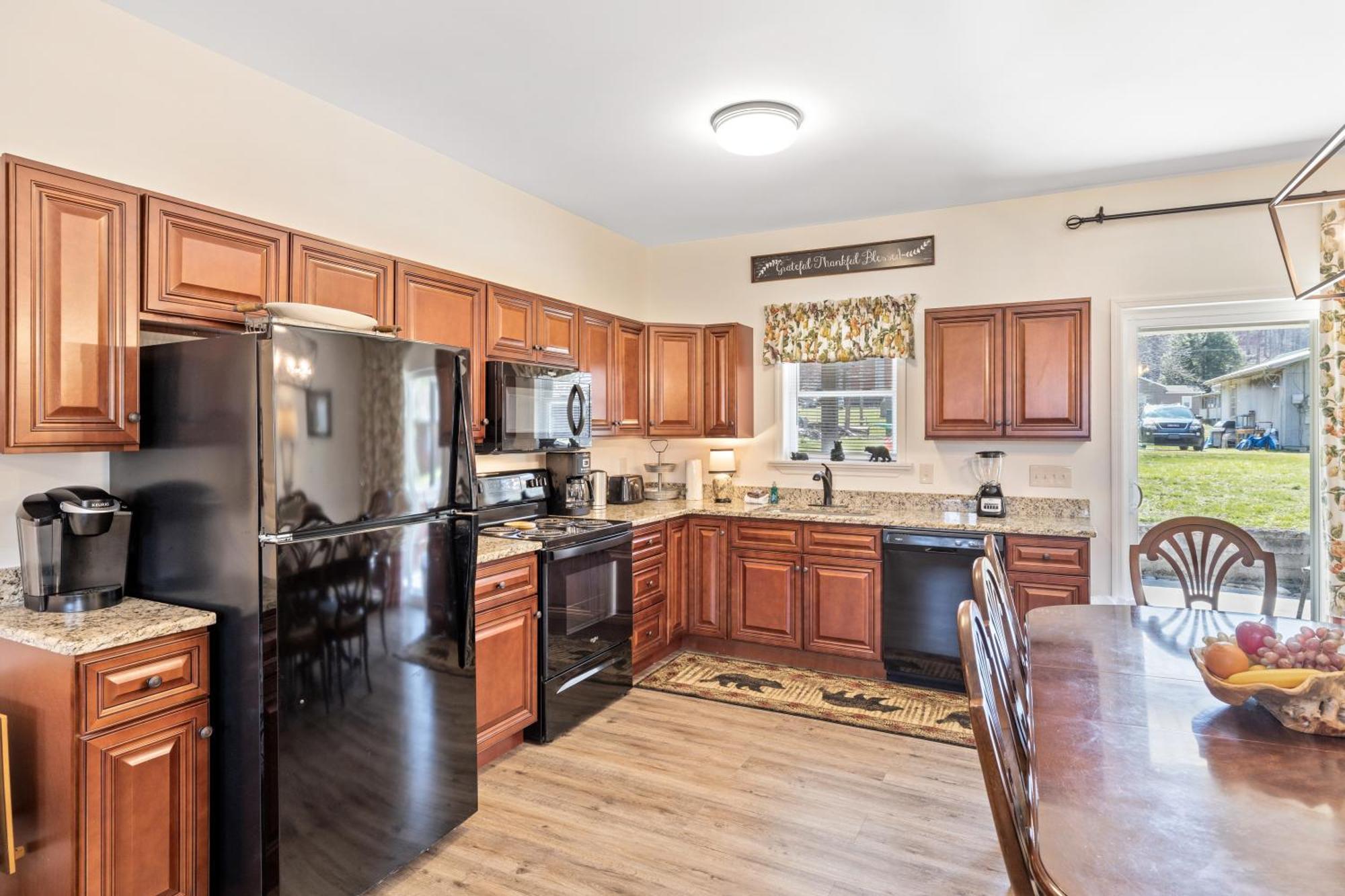 Bear Pass Is A 3 Bed 2 Bath Craftsman Style Home Located Within Walking Distance To Dt Gatlinburg Exterior foto